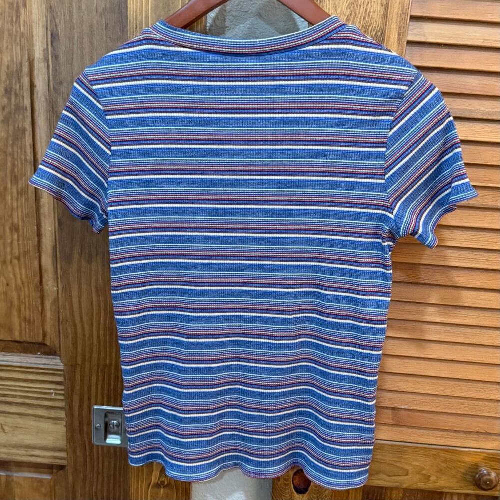 horizontal striped top - Picture 2 of 4